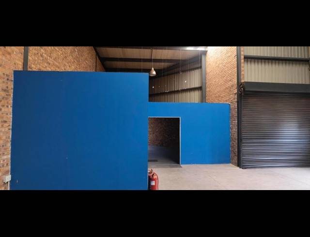 INDUSTRIAL PROPERTY TO RENT IN WILLOW PARK MANOR